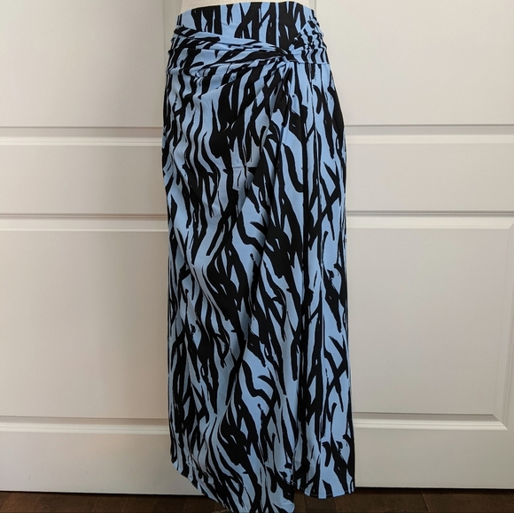 Topshop Skirt Sarong Style Overwrap Asymmetric Hem Zebra Print Blue Black 10 NWT - Picture 12 of 15